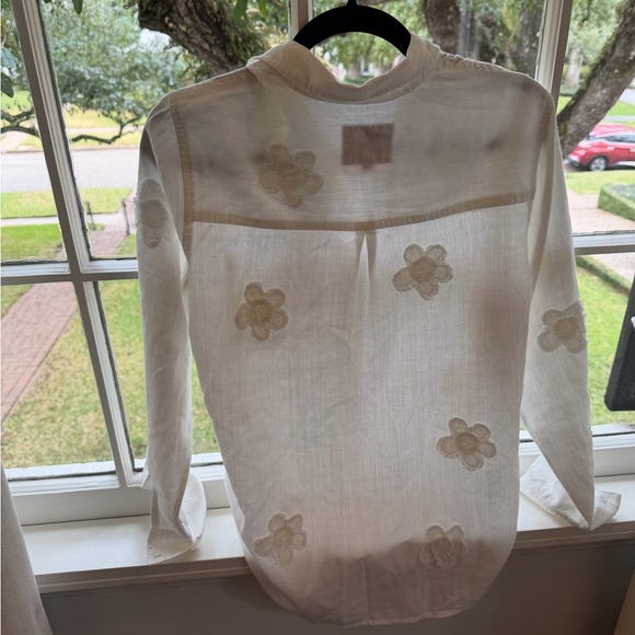 Rails White Sheer Button-Down Shirt with Floral Appliqué | Size S - Picture 2 of 4